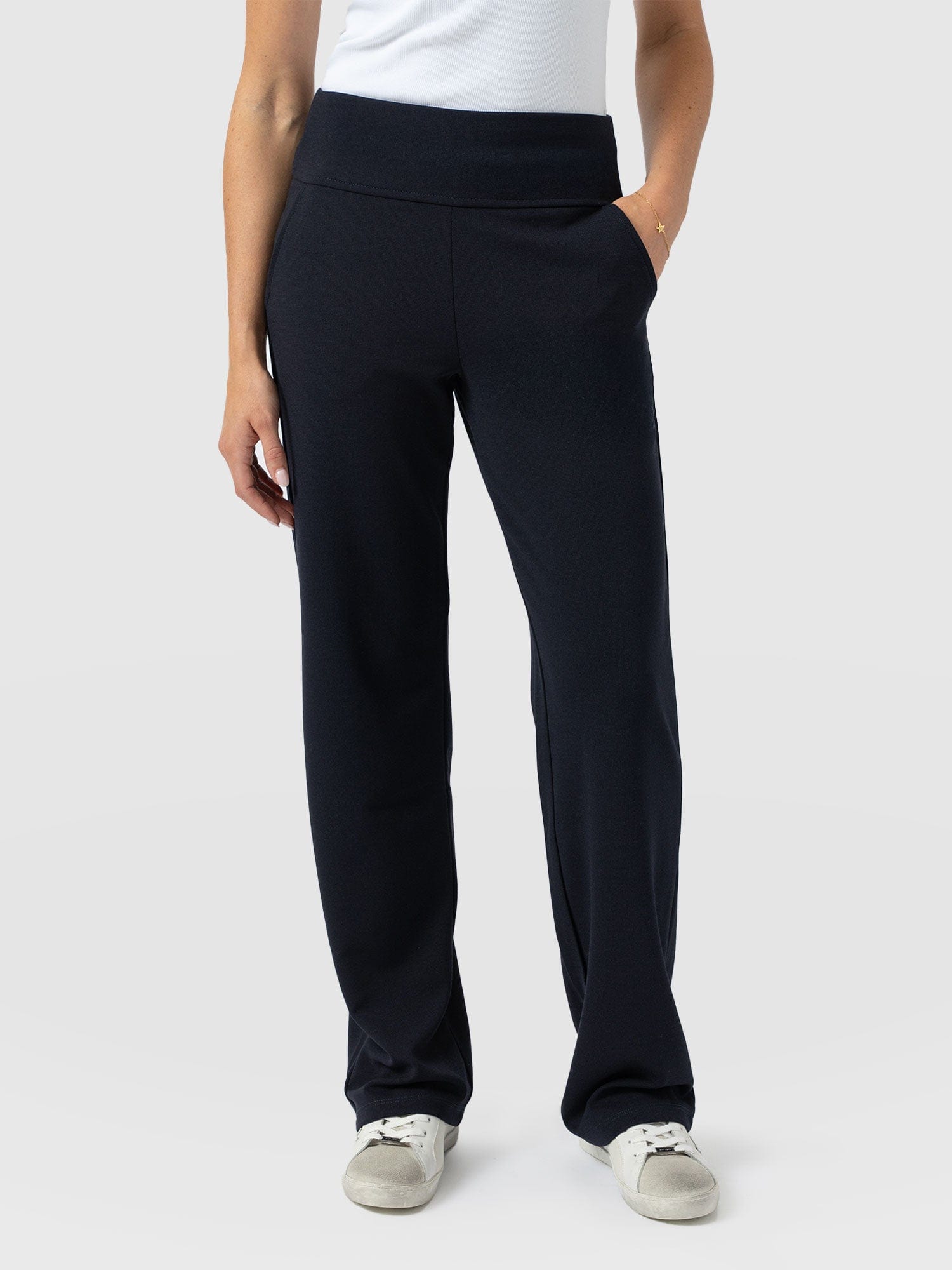 Runway Pant Navy - Women's Pants | Saint + Sofia® USA